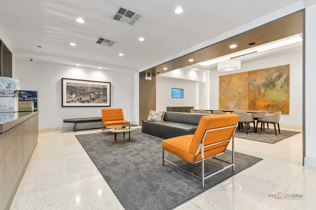 165 North Canal Street Chicago IL 60606