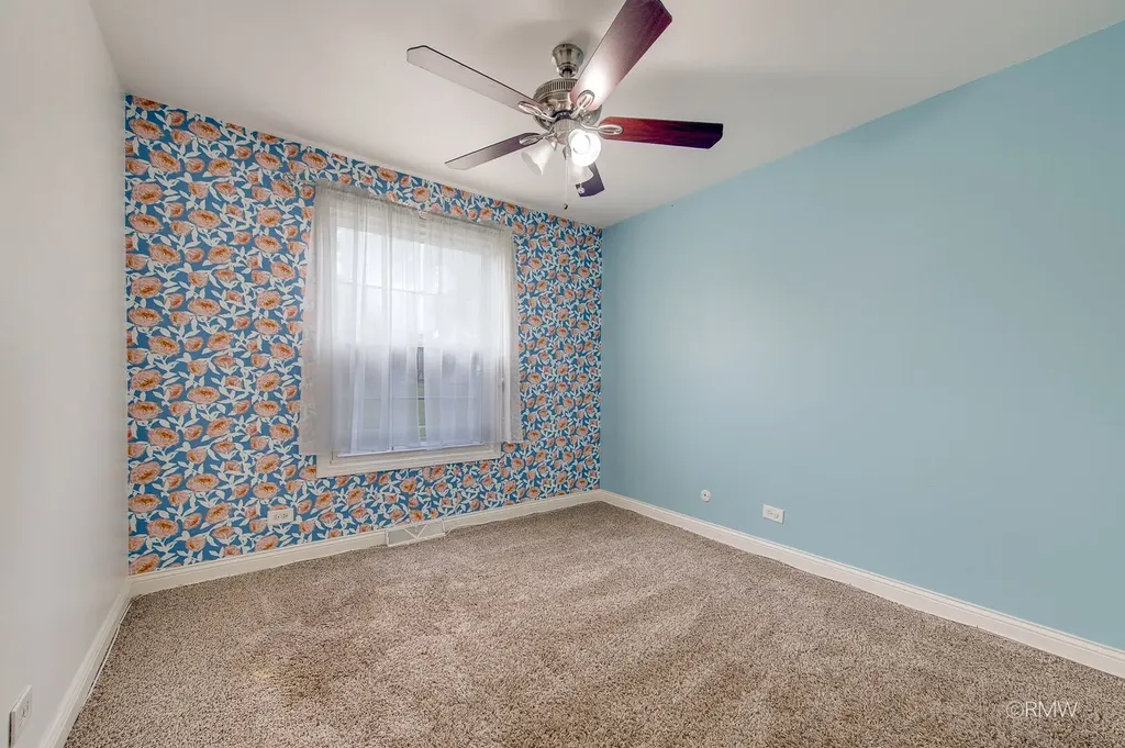 518 Darlene Lane Glendale Heights IL 60139