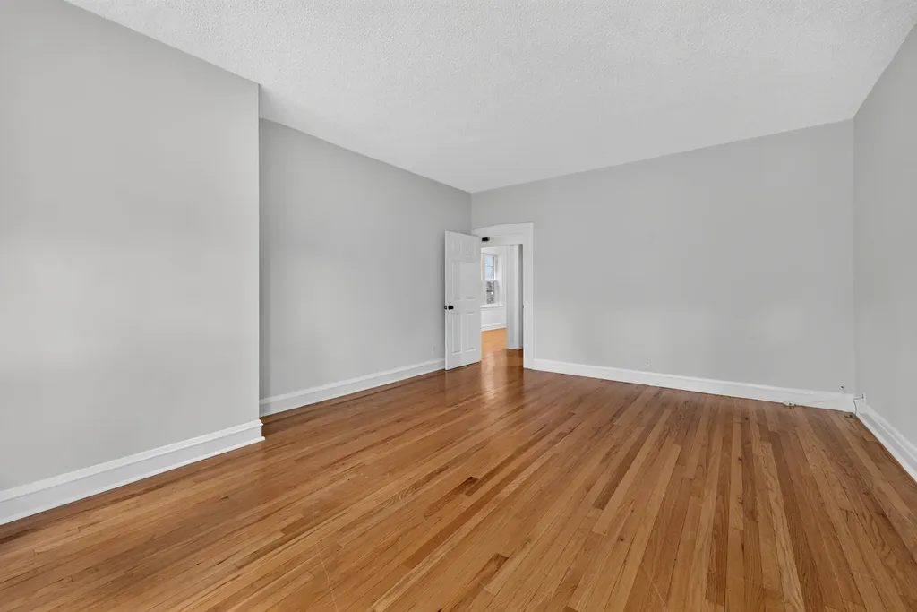 4826 Wright Terrace Skokie IL 60077