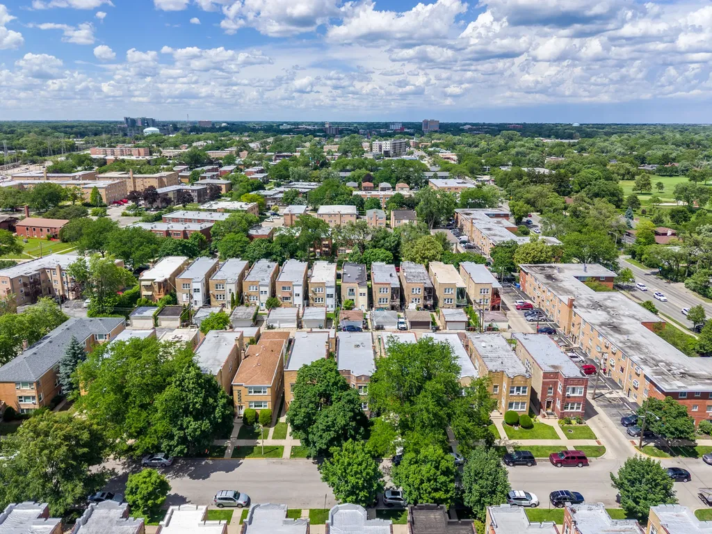 4826 Wright Terrace Skokie IL 60077