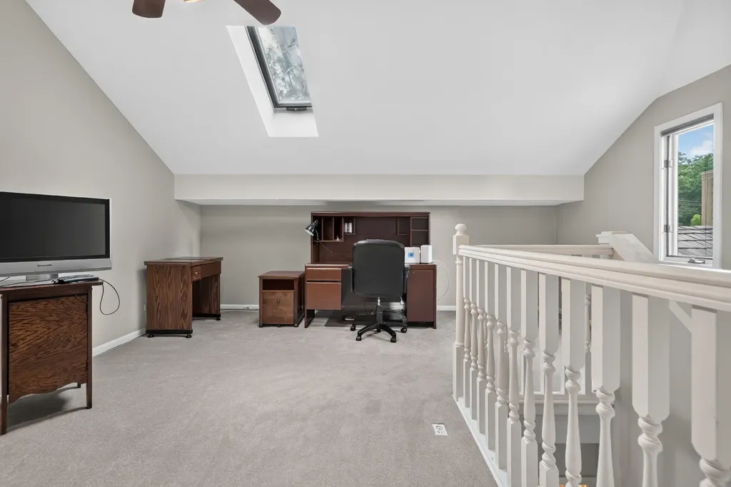 640 Walnut Oaks Drive Roselle IL 60172