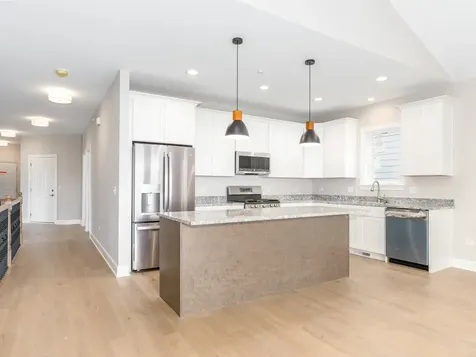 1431 Somerset Place Barrington IL 60010