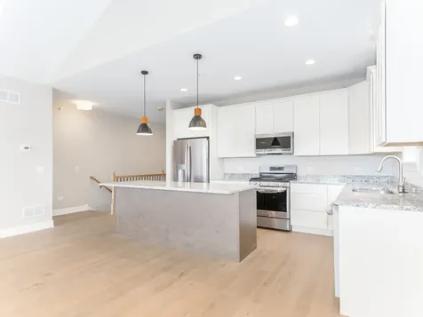 1431 Somerset Place Barrington IL 60010