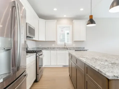 1431 Somerset Place Barrington IL 60010