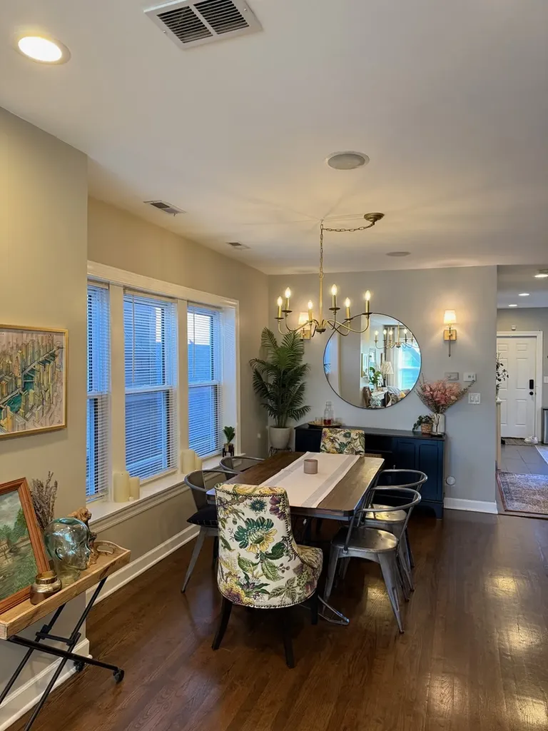 3402 West Beach Avenue Chicago IL 60651