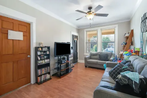 3402 West Beach Avenue Chicago IL 60651
