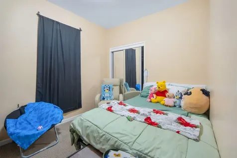 3402 West Beach Avenue Chicago IL 60651
