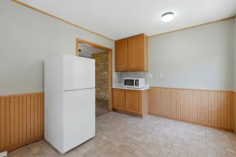 658 Pleasant Street Woodstock IL 60098