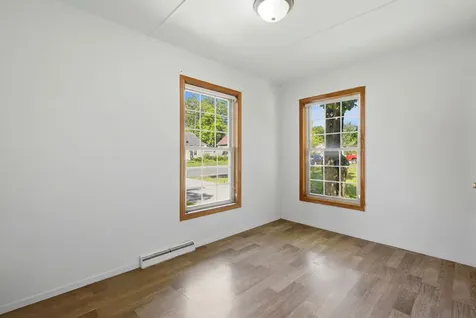 658 Pleasant Street Woodstock IL 60098