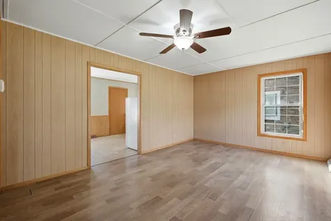 658 Pleasant Street Woodstock IL 60098