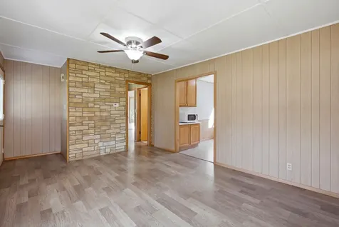 658 Pleasant Street Woodstock IL 60098