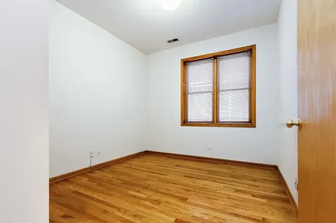 4237 North Kenmore Avenue Chicago IL 60613