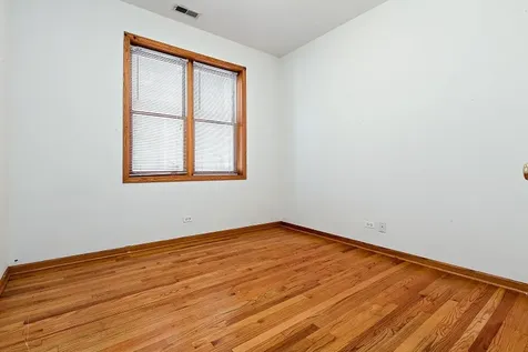 4237 North Kenmore Avenue Chicago IL 60613