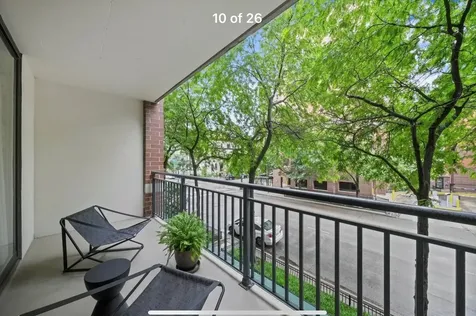 55 West Delaware Place Chicago IL 60610
