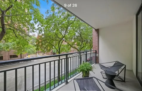 55 West Delaware Place Chicago IL 60610