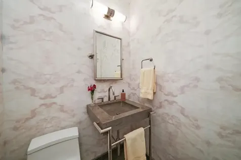 55 West Delaware Place Chicago IL 60610
