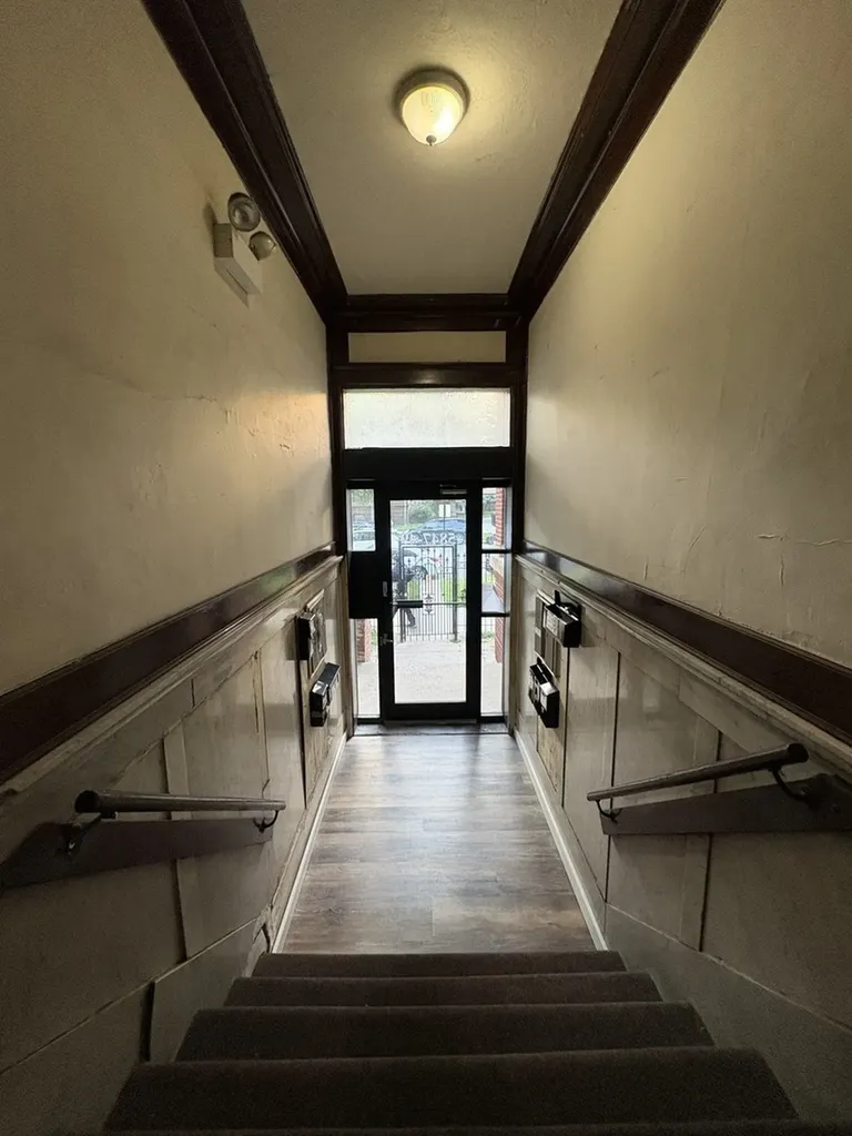 5849 South Michigan Avenue Chicago IL 60637