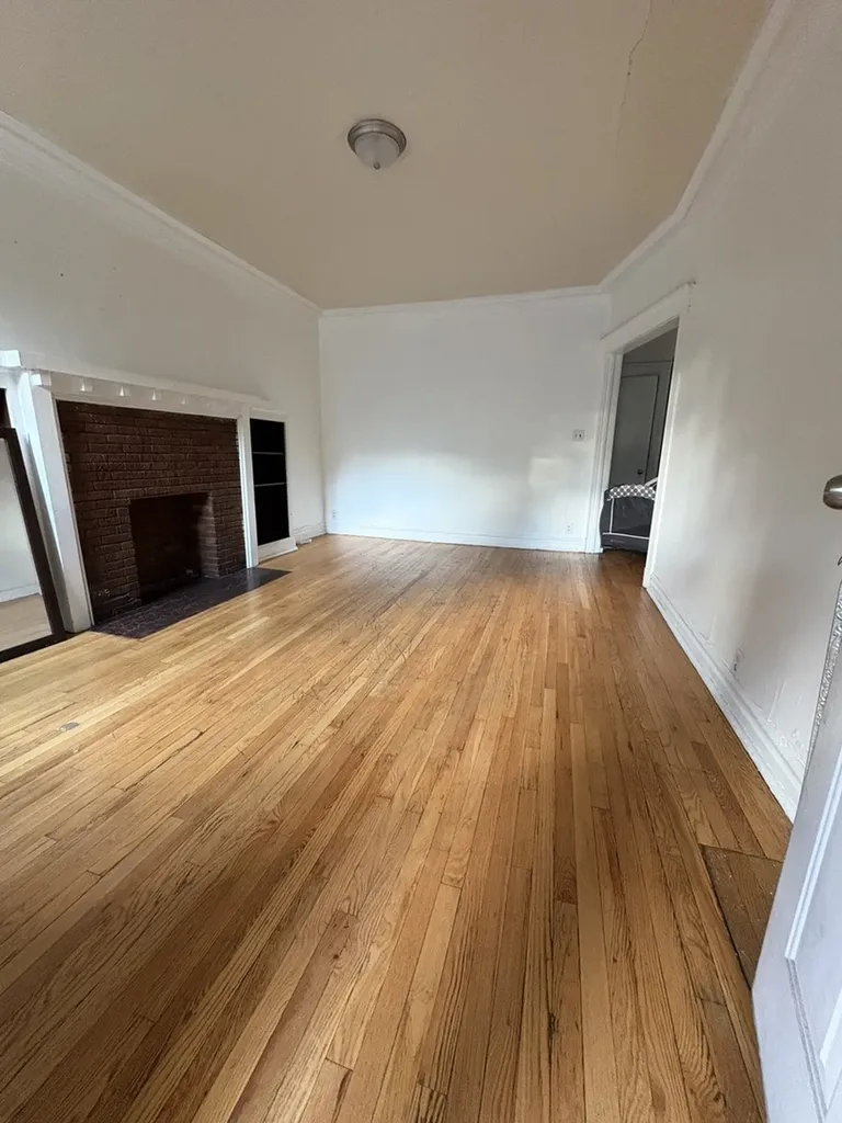 5849 South Michigan Avenue Chicago IL 60637