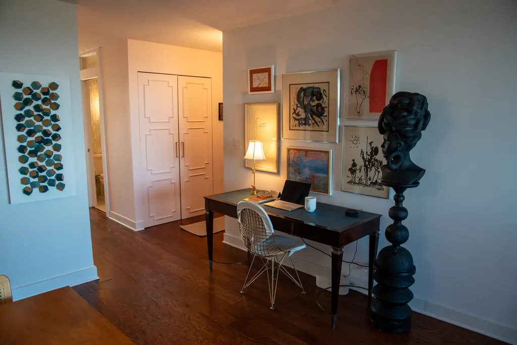 2144 North Lincoln Park W Chicago IL 60614