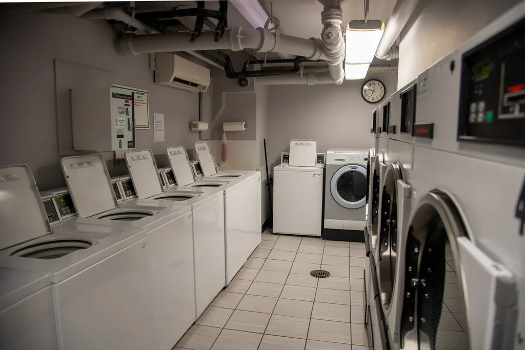 2144 North Lincoln Park W Chicago IL 60614