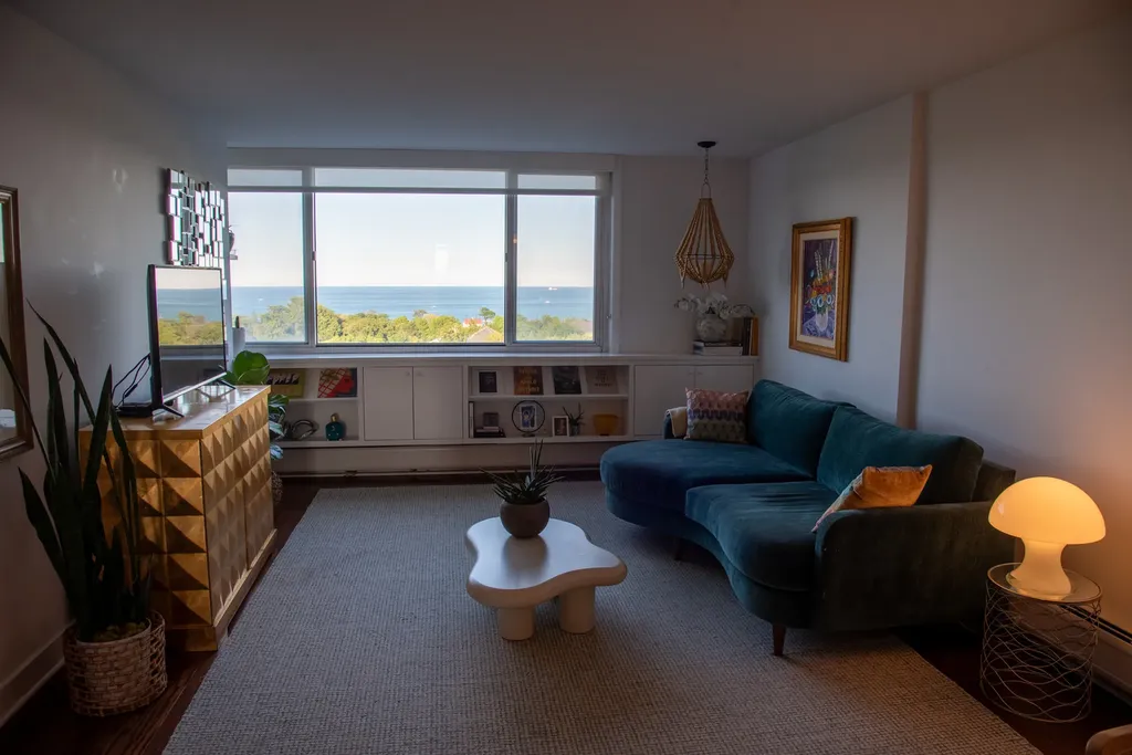 2144 North Lincoln Park W Chicago IL 60614