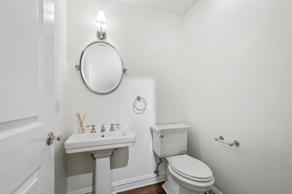 317 West Webster Avenue Chicago IL 60614