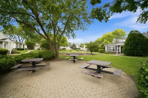 1180 Cove Drive Prospect Heights IL 60070