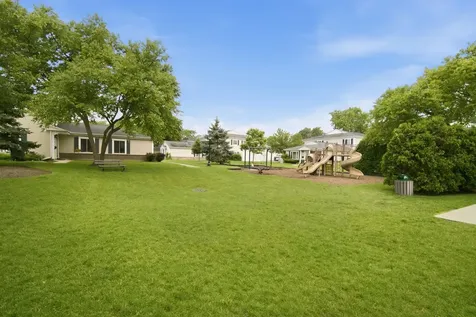 1180 Cove Drive Prospect Heights IL 60070