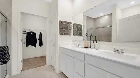 1137 Wood Lily Lane Bartlett IL 60103