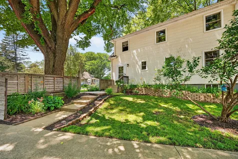 1212 Dean Street St. Charles IL 60174