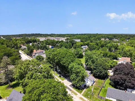 1212 Dean Street St. Charles IL 60174