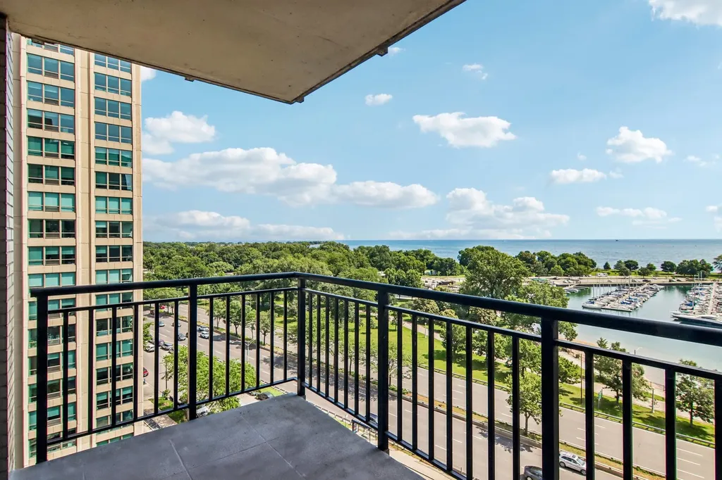 3440 North Lake Shore Drive Chicago IL 60657