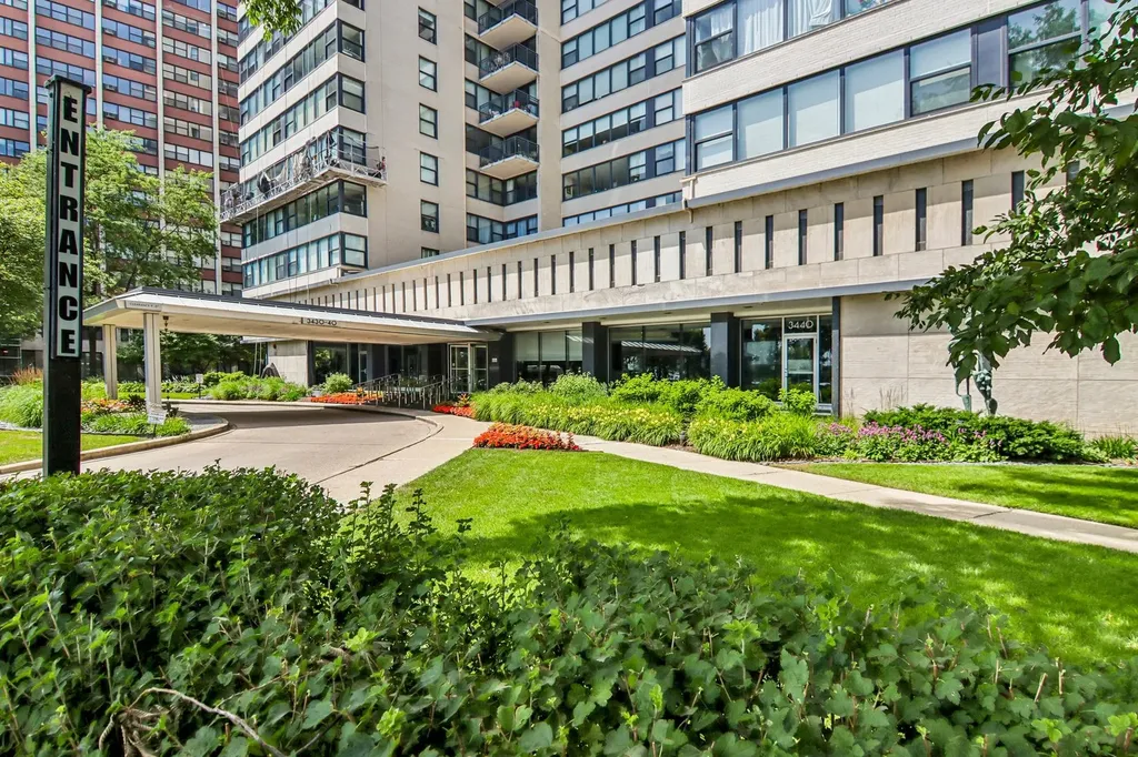 3440 North Lake Shore Drive Chicago IL 60657