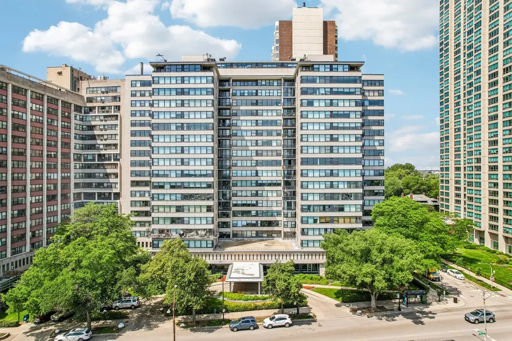 3440 North Lake Shore Drive Chicago IL 60657