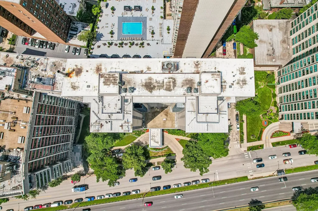 3440 North Lake Shore Drive Chicago IL 60657
