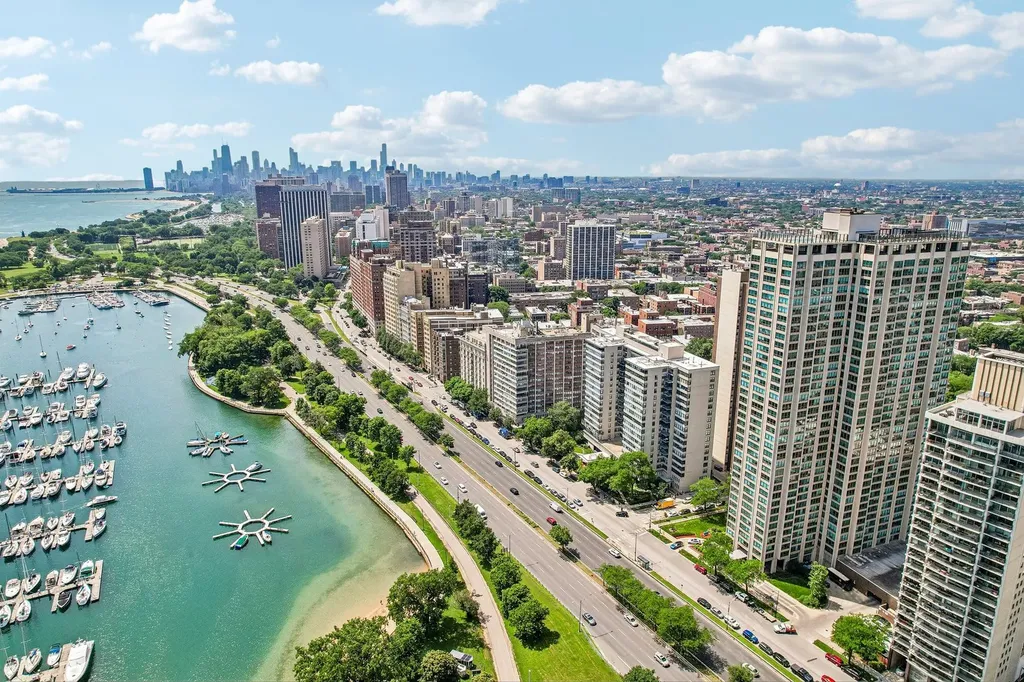 3440 North Lake Shore Drive Chicago IL 60657