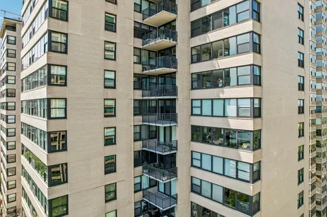 3440 North Lake Shore Drive Chicago IL 60657