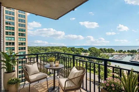 3440 North Lake Shore Drive Chicago IL 60657