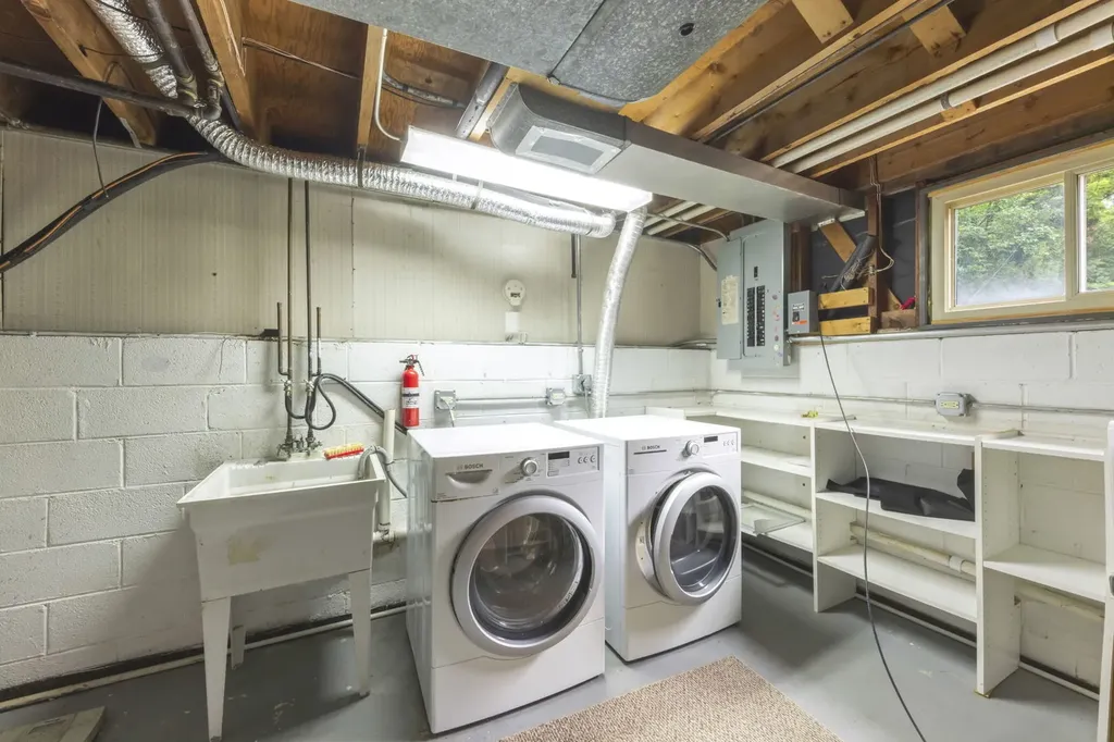 828 East 14th Street Lombard IL 60148