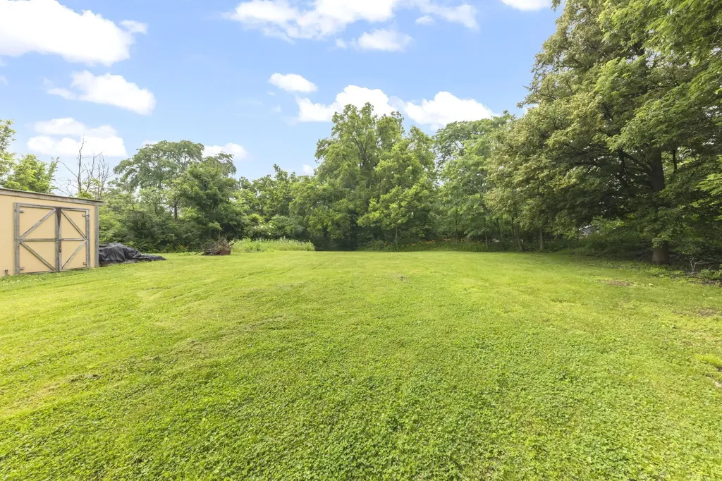 828 East 14th Street Lombard IL 60148