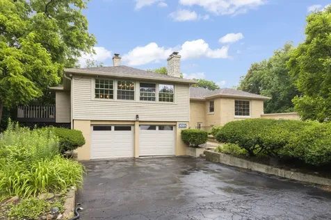 828 East 14th Street Lombard IL 60148
