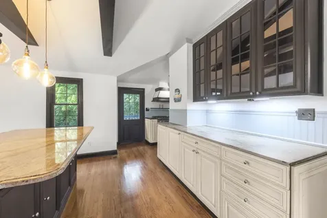 828 East 14th Street Lombard IL 60148