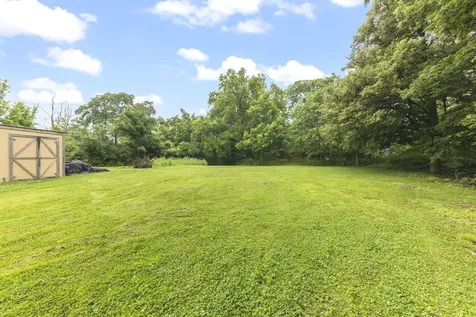 828 East 14th Street Lombard IL 60148