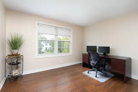 1340 Yellowstone Parkway Algonquin IL 60102