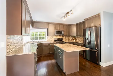 1340 Yellowstone Parkway Algonquin IL 60102