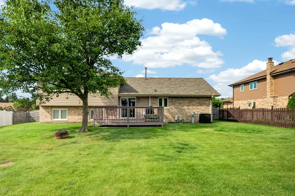 11765 Brookshire Drive Orland Park IL 60467
