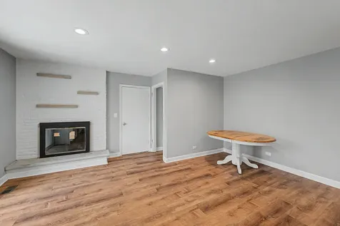 1704 South Highland Avenue Arlington Heights IL 60005