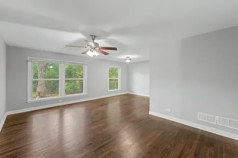 1704 South Highland Avenue Arlington Heights IL 60005