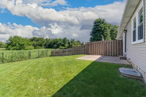 62 Vermont Avenue Bloomington IL 61701