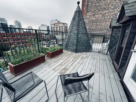 353 West Chicago Avenue Chicago IL 60654